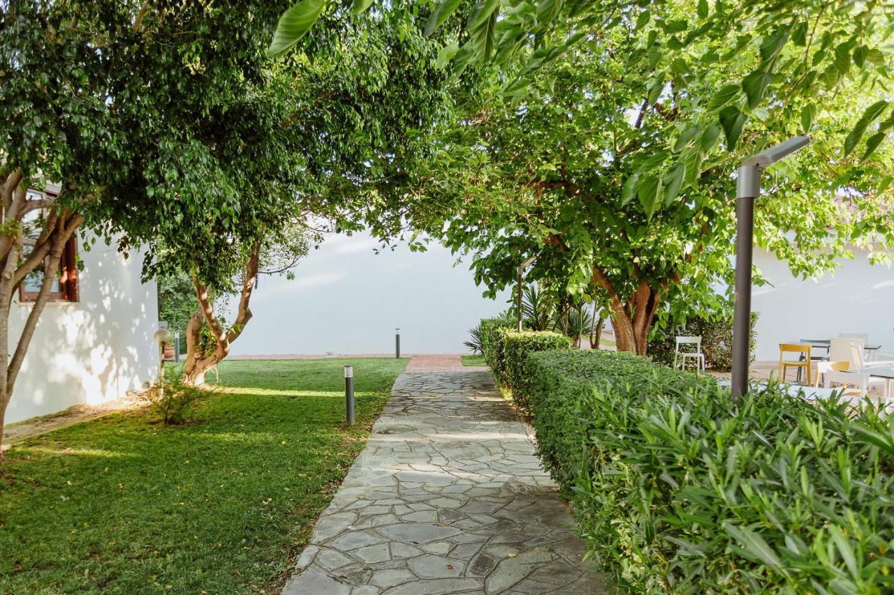 Resort Fior Di Sardegna Posada Kültér fotó