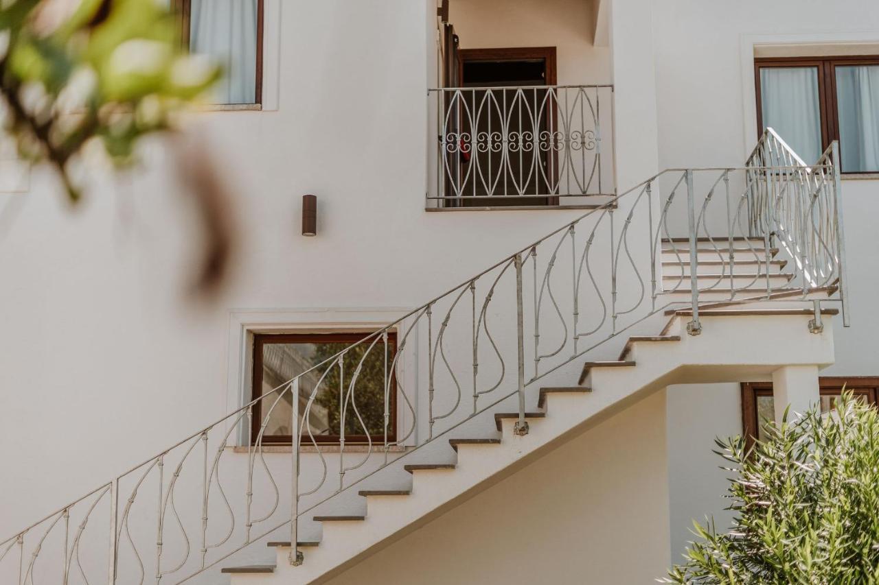 Resort Fior Di Sardegna Posada Kültér fotó