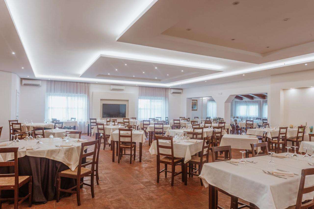 Resort Fior Di Sardegna Posada Kültér fotó